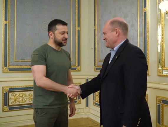 Президент України Володимир Зеленський і американський сенатор-демократ Крістофер Кунс.