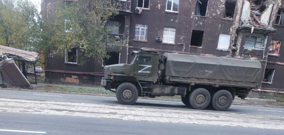 В Мариуполе резко увеличилось количество российских военных и техники