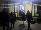 Жителі Шевченківського району Запоріжжя опинилися в зоні ураження ракетою "Іскандер-К", спорядженою касетним зарядом. Вибухонебезпечні елементи розсипалися серед житлового масиву. Через те, що касети можуть здетонувати у будь-який момент, проведено тимчасову евакуацію населення