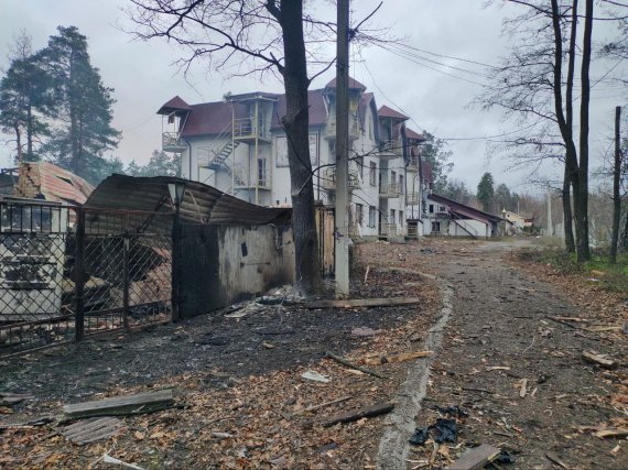 В ночь на 13 ноября российские оккупанты били по линии фронта и по городам Донецкой области