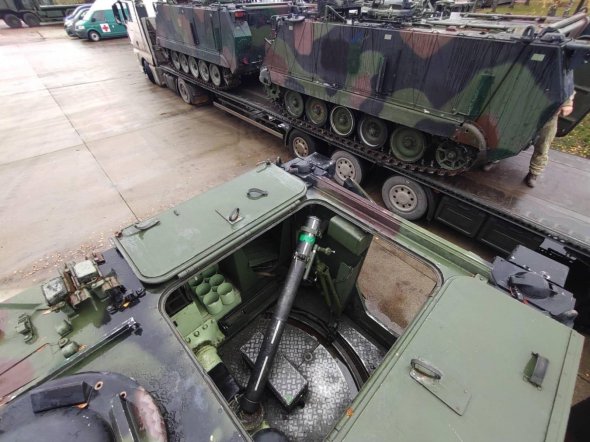 Литва передала Україні нову партію бронетранспортерів М113