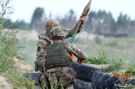 21 листопада в Україні відзначають день Десантно-штурмових військ  ЗСУ