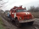 Росіяни обстріляли колону цивільних машин на "Дорозі життя"
