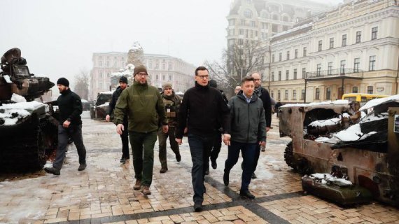 Премьер-министр Польши Матеуш Моравецкий в Киеве почтил память жертв Голодомора