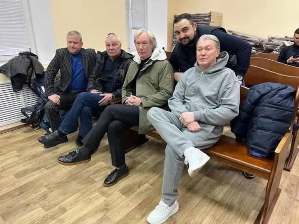 Поддержать Павелко в суд прибыли легенды украинского футбола
