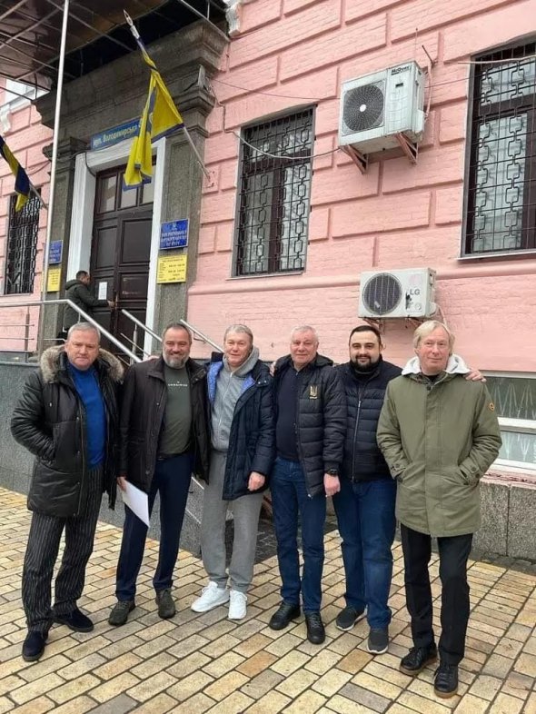 Поддержать Павелко в суд прибыли легенды украинского футбола