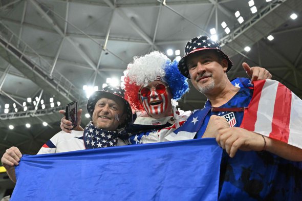 Фанаты сборной США вывесили баннер "Слава Украине" во время матча с Ираном на ЧМ-2022