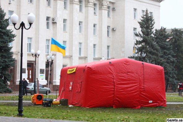 До Wi-Fi можна під’єднатися на центральній площі в "Пунктах незламності"