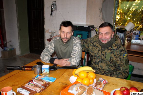 Маестро (ліворуч) та Пуха. Одна з останніх фото разом. Маестро трагічно загинув 18 грудня