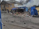Російські терористи обстріляли місто Курахове на Донеччині. Восьмеро людей загинули.