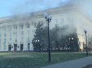 Російські окупанти обстріляли будівлю Херсонської ОВА, пошкоджені два поверхи