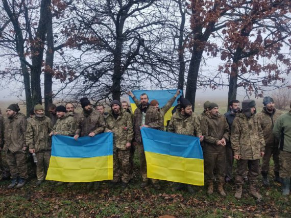 Состоялся очередной обмен пленными. Украина вернула домой 64 военнослужащих ВСУ