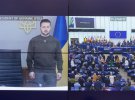 Европейский парламент наградил украинцев и президента Владимира Зеленского премией имени Сахарова.