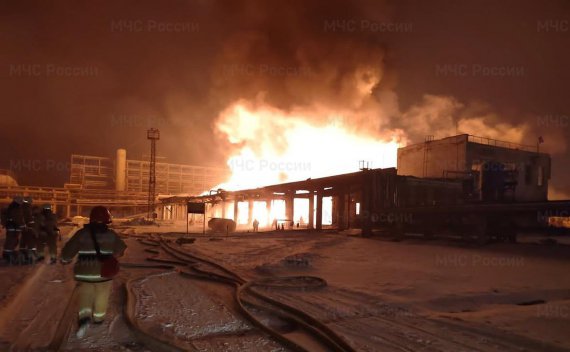 У російському Ангарську сталися вибух і пожежа на нафтокомбінаті