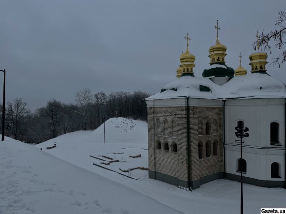 Архітектурний ансамбль Києво-Печерської лаври склався протягом майже дев'яти століть