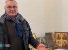 Служба безопасности Украины нашла и способствовала передаче почетному консулу Литовской Республики в Херсоне коллекцию старинных икон, которые у него похитили российские оккупанты.