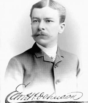 Едвард Гібберд Джонсон народився у штаті Пенсільванія 4 січня 1846 року. Отримав освіту в державних школах Філадельфії, працював телеграфістом, інженером на будівництві Канзаської тихоокеанської залізниці. Став партнером винахідника ламп розжарювання і телеграфа Томаса Едісона. 1882-го створив першу електричну гірлянду на ялинку. Був одружений з Марґарет Кенні, мали трьох дітей. Едвард Гібберд Джонсон помер у своєму будинку в Нью-Йорку 9 вересня 1917-го