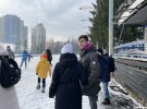 На Ледовом стадионе в Киеве открыли каток под открытым небом. Она будет работать ежедневно, до 28 февраля, с 10:00 до 21:00