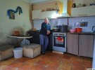 Валерій Жовнирович виконує обов'язки кухаря, бо здоров'я не дозволяє працювати на будівництві