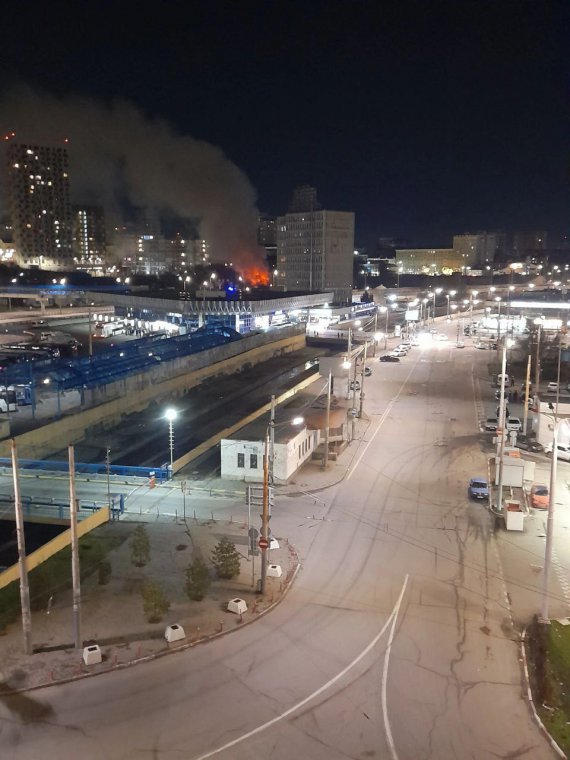 У Ростові вночі 30 грудня сталася потужна пожежа