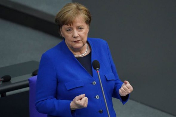 Ангела Меркель знову повторила нещодавно озвучене нею твердження, що Мінські домовленості дали Україні час підготуватися