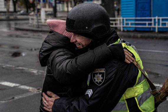 Президент показал новые фото военной Украины