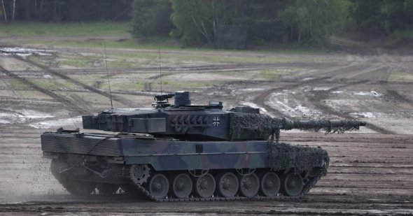 Берлин пока откидает растущие призывы дать Киеву танки Leopard-2