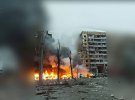 В субботу российские террористы обстрелом разрушили многоквартирный жилой дом в Днепре.