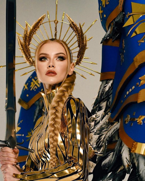 28-летняя модель из Чернигова Виктория Апанасенко представила Украину на конкурсе "Мисс Вселенная 2022"