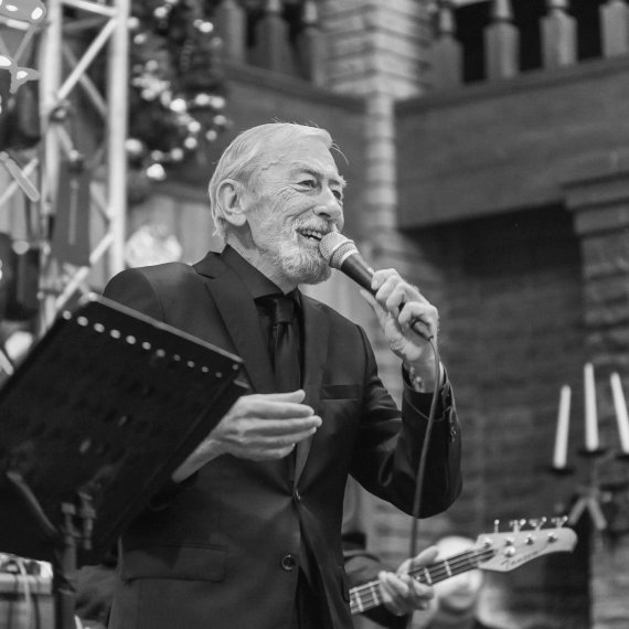У віці 84 років помер актор, співак режисер та політичний діяч, депутат парламенту Грузії, заслужений артист України Вахтанг Кікабідзе