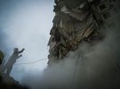 У Дніпрі триває рятувальна операція на місці ракетного удару Росії