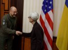 Заместитель госсекретаря США Венди Шерман прибыла в Украину