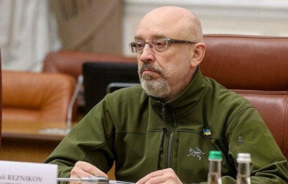 Міністр оборони Олексій Резніков висловив співчуття рідним всіх, хто загинув внаслідок авіакатастрофи у Броварах.