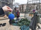 На Софійській площі демонтують головну новорічну ялинку України