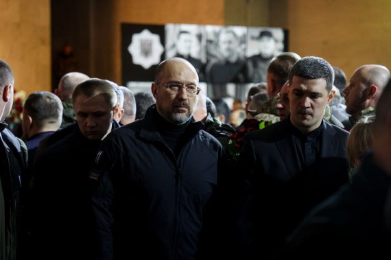 Прем'єр-міністр України Денис Шмигаль на церемонії прощання з трагічно загиблим керівництвом МВС