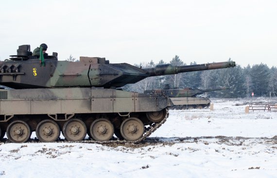 Генеральний секретар НАТО Єнс Столтенберґ сказав, що танки Leopard 2 допоможуть Україні у критичні моменти війни