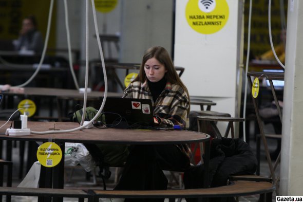 "Містечко незламності" працює за графіком "Даринку", однак у разі потреби чи блекауту його можуть змінити