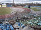 Зеленский опубликовал фото украинских спортсменов среди разбомбленных стадионов
