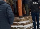 1 лютого у будинку українського олігарха Ігоря Коломойського правоохоронці проводять обшуки. Розслідування стосується махінацій по Укртатнафті та Укрнафті
