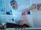 Бывший президент Грузии Михеил Саакашвили на судебном заседании по видеосвязи показал, в каком физическом состоянии он находится.