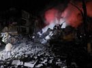 Внаслідок ракетного удару по будинку Краматорську зруйновано два під'їзди