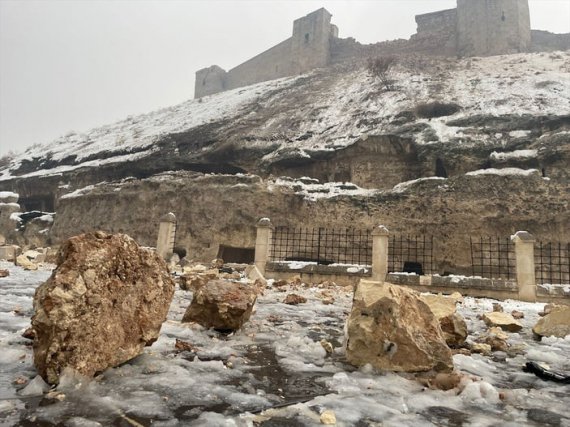 Землетрясение разрушило историческую крепость Газиантеп в Турции и повредило Цитадели Алеппо в Сирии