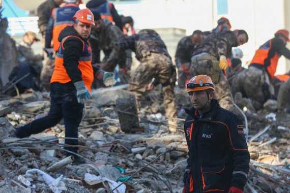 У Туреччині ліквідовують наслідки землетрусу