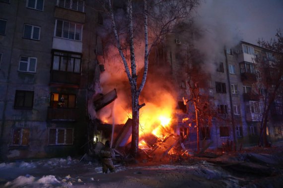 В российском Новосибирске обрушился жилой дом