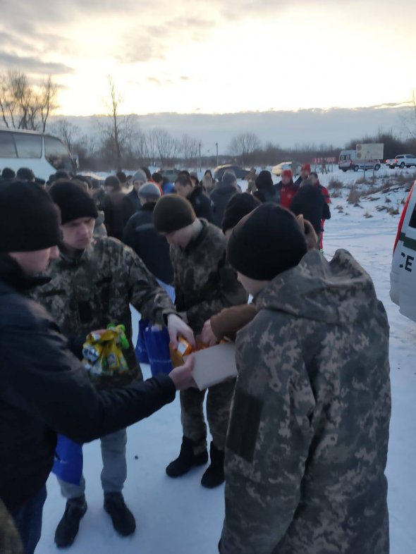 Домой удалось вернуть 100 украинских военных и одного гражданского