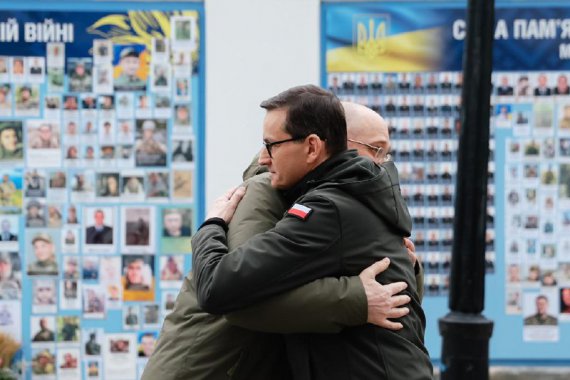 Прем'єр-міністр Польщі Матеуш Моравецький приїхав з візитом до Києва у річницю повномасштабного вторгнення Росії