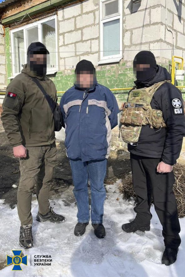 СБУ задержала коллаборанта, который во время оккупации Купянска устроился "экспертом" в МВД РФ
