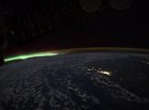 В NASA показали зеленое полярное сияние из космоса
