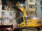 У ніч на 2 березня російські терористи вдарили по мирних кварталах Запоріжжя