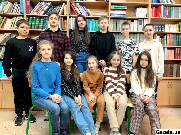 Украинские дети, оказавшиеся в Польше из-за нападения России, очень скучают по дому. Их жизнь навсегда изменила война